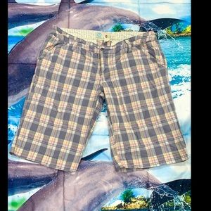 Roxy White, Gray, Pink, Yellow Capris, Used